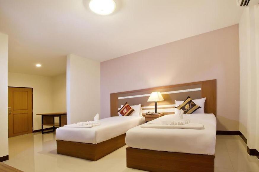 Patong V Hotel Dış mekan fotoğraf