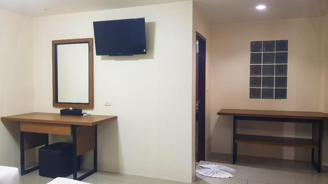 Patong V Hotel Dış mekan fotoğraf
